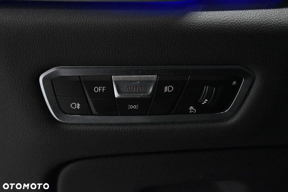 BMW X5 xDrive30d mHEV - 14