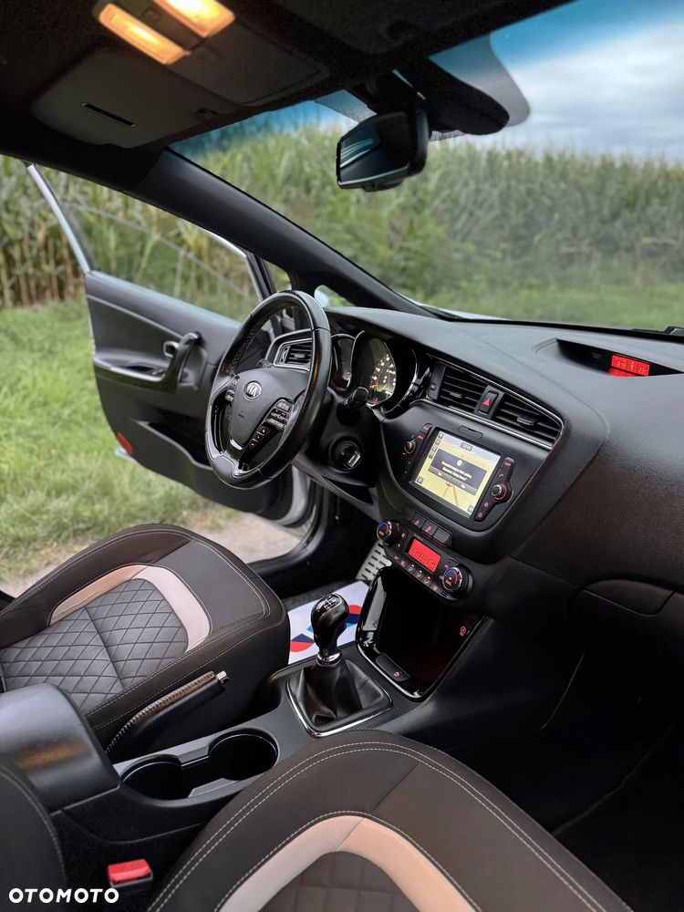 Kia Ceed 1.0 T-GDI GT-Line - 23