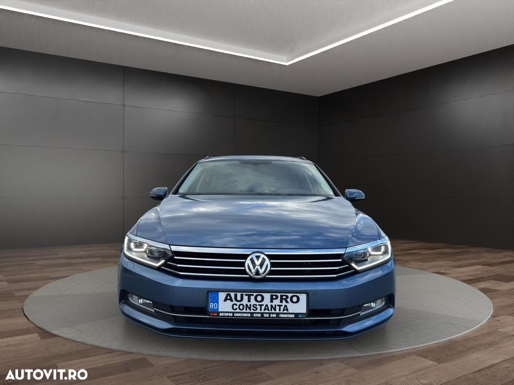 Volkswagen Passat - 13