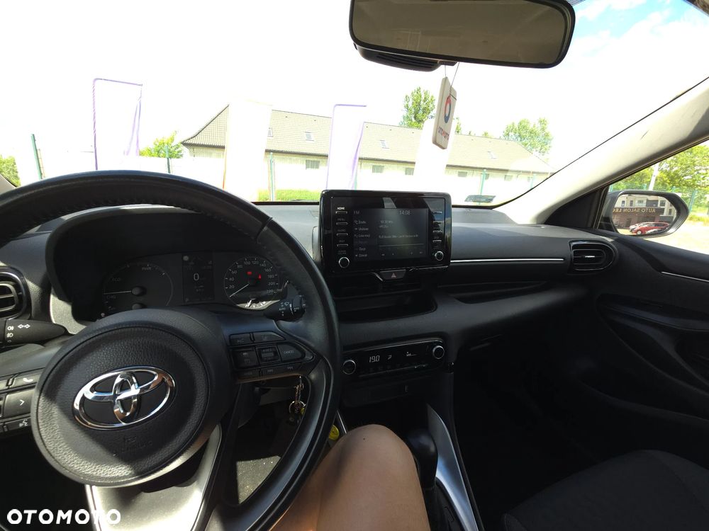 Toyota Yaris - 30
