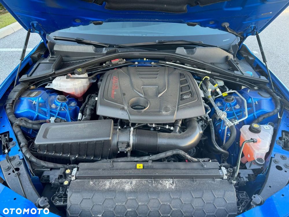 Alfa Romeo Giulia 2.0 Turbo 16V AT8-Q4 Veloce Ti - 24