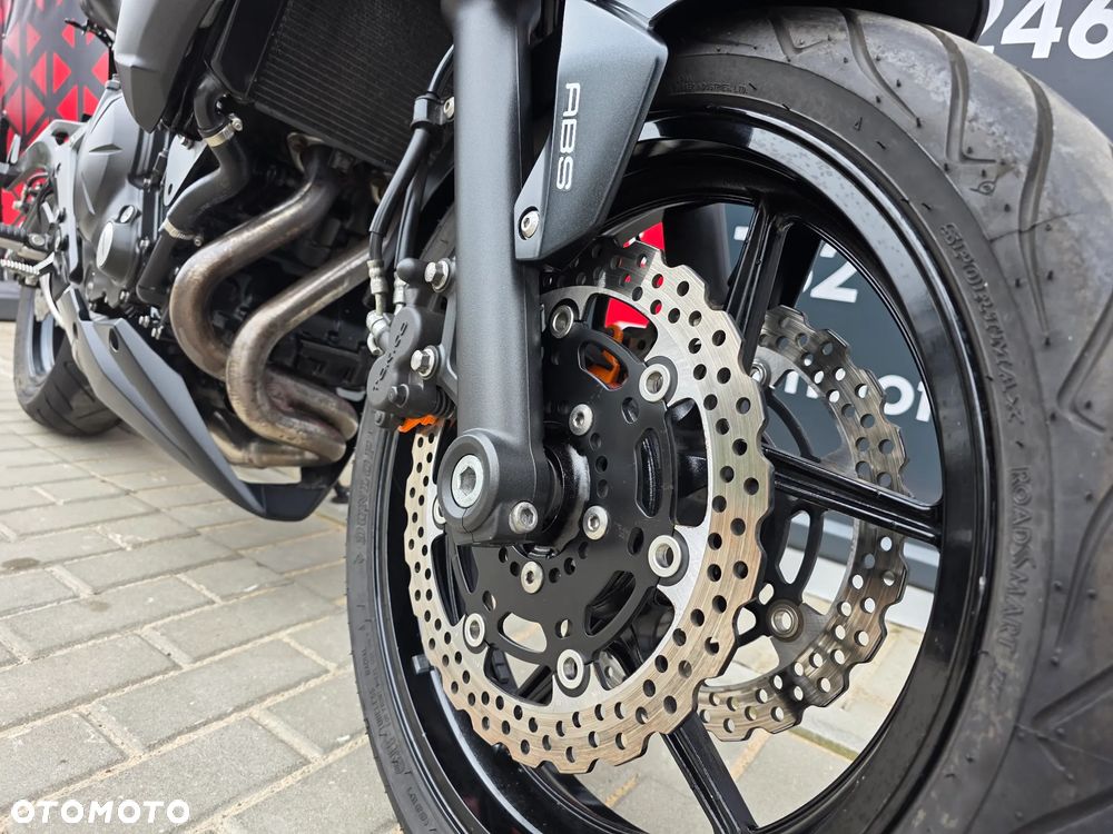 Kawasaki ER - 15