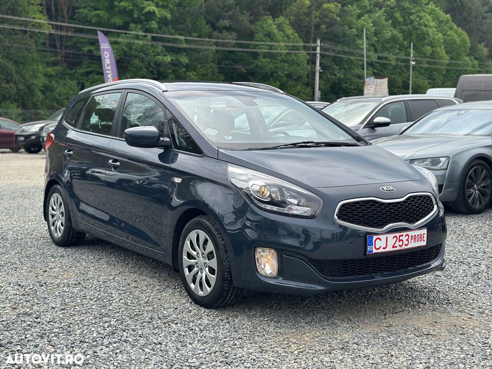 Kia Carens - 14