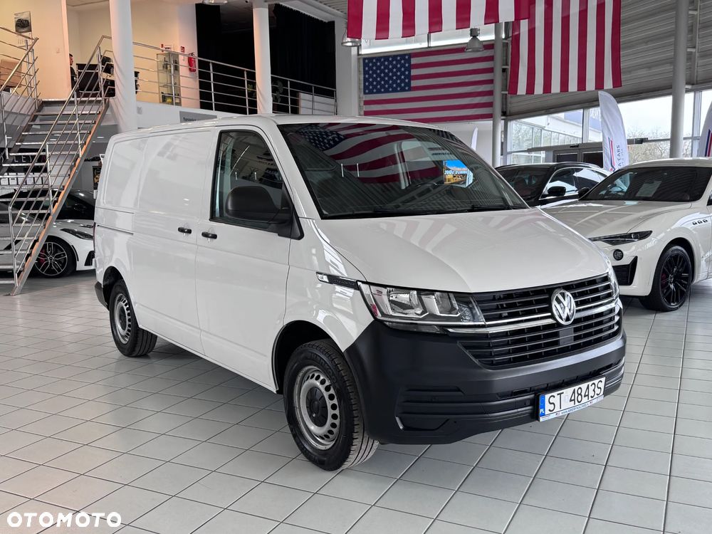 Volkswagen Transporter - 1
