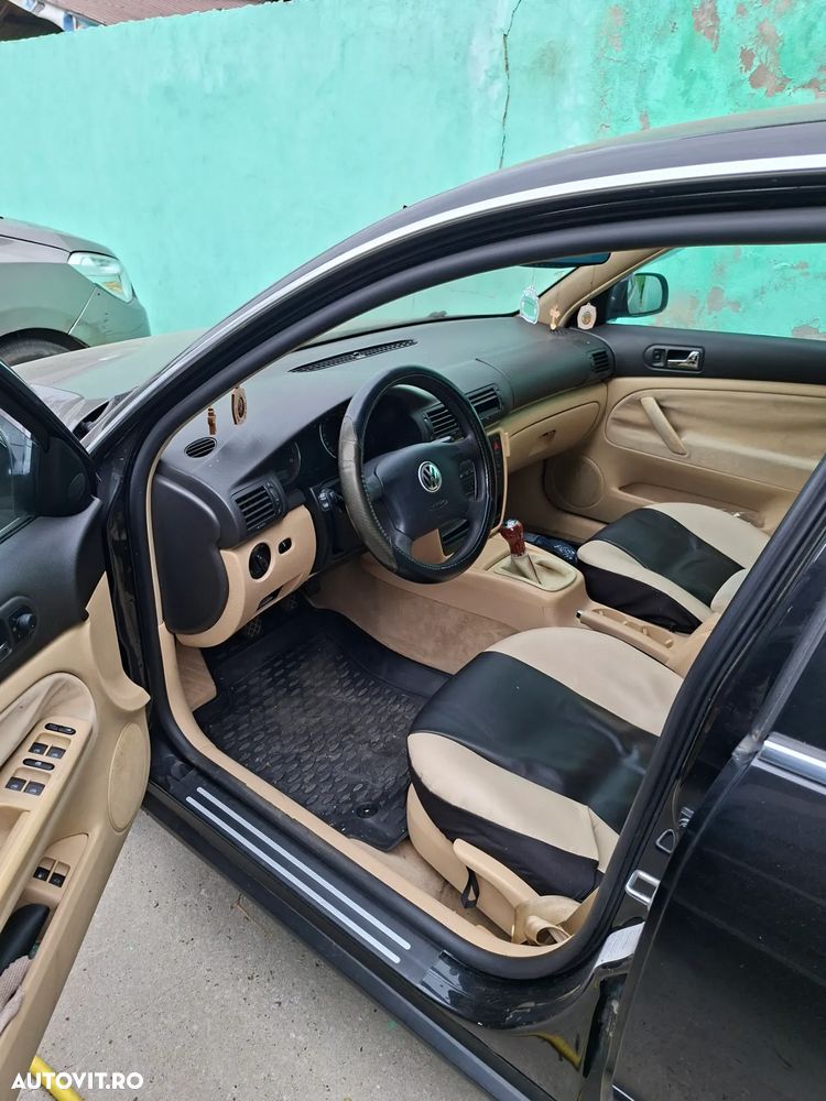 Volkswagen Passat - 2