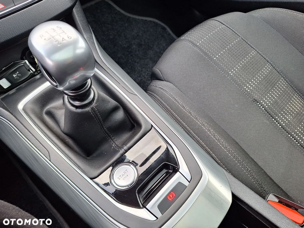 Peugeot 308 BlueHDi 150 Stop & Start Allure - 28