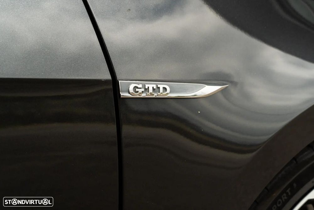 VW Golf 2.0 TDI GTD DSG - 33