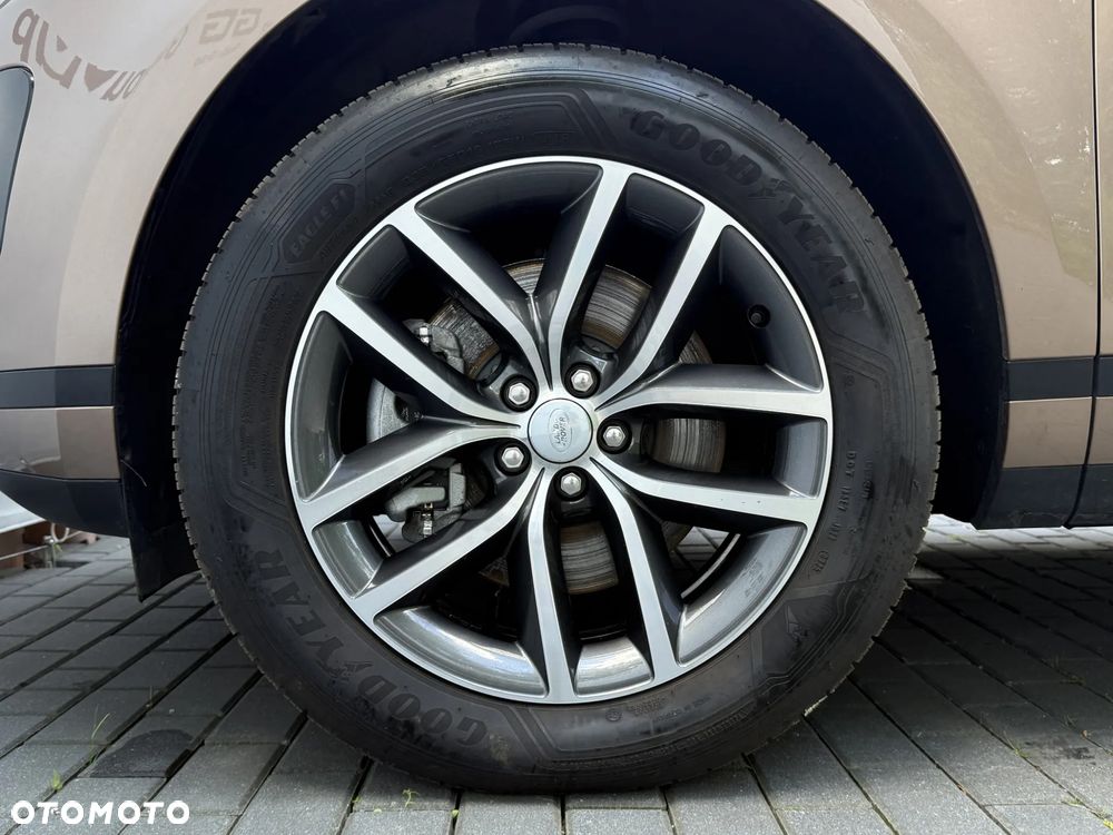 Land Rover Range Rover Evoque 2.0 D200 mHEV S - 8