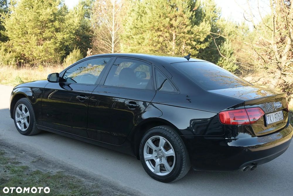 Audi A4 Limousine - 7