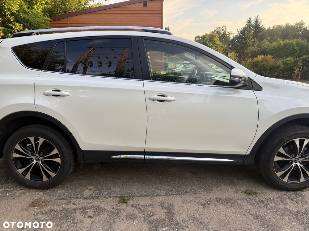 Toyota RAV4 2.0 Premium - 8