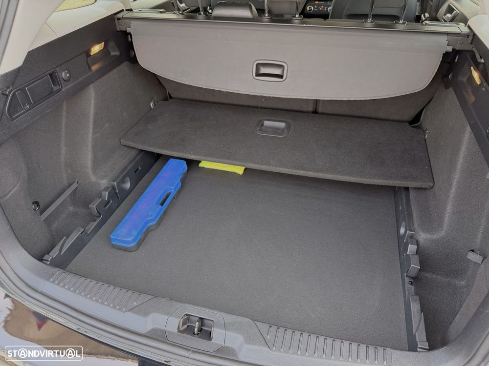 Ford Focus SW 1.5 TDCi EcoBlue Connected Aut. - 42