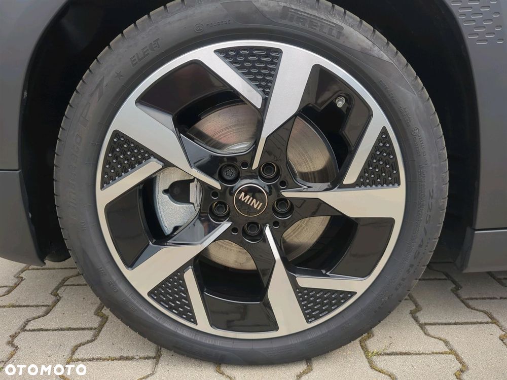 MINI Aceman - 16
