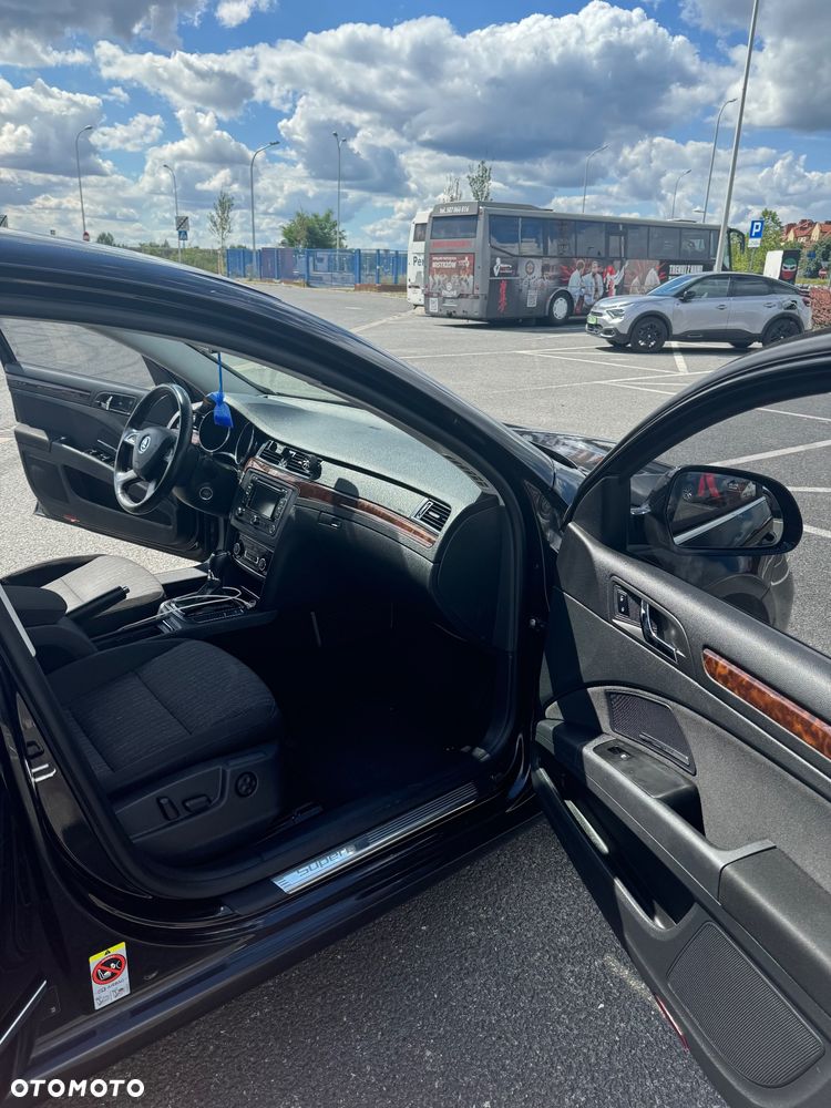 Skoda Superb 2.0 TDI Ambition Outdoor DSG - 8