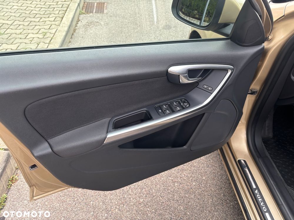 Volvo V60 DRIVe Kinetic - 12