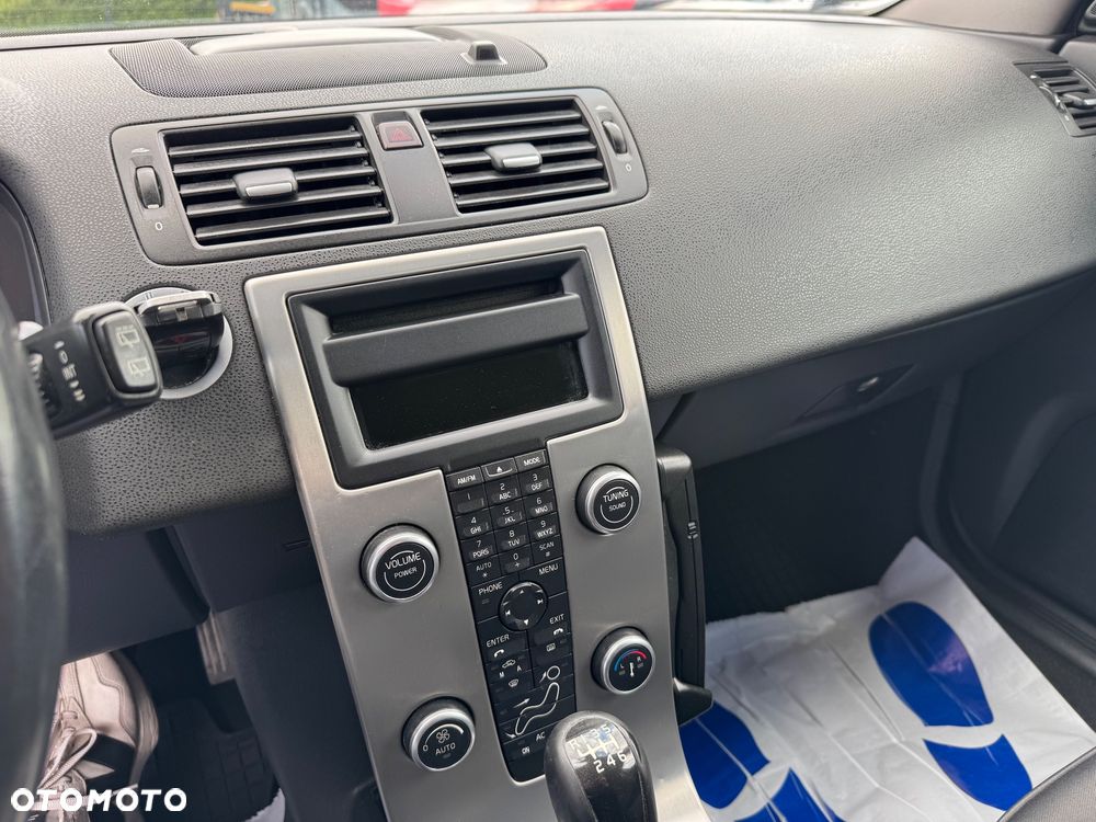Volvo V50 2.0D Momentum - 13