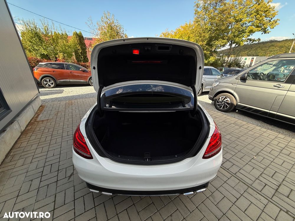 Mercedes-Benz C 220 CDI DPF Automatik Elegance - 19