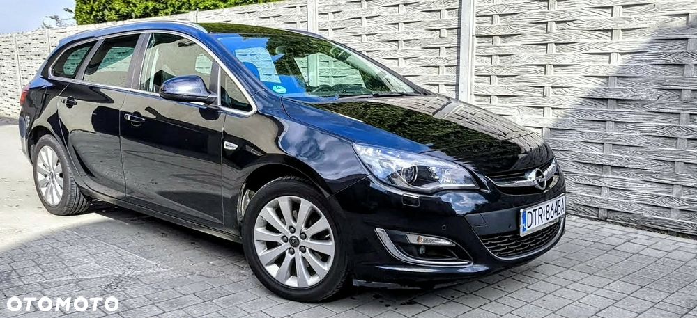 Opel Astra 2.0 CDTI Exklusiv - 1