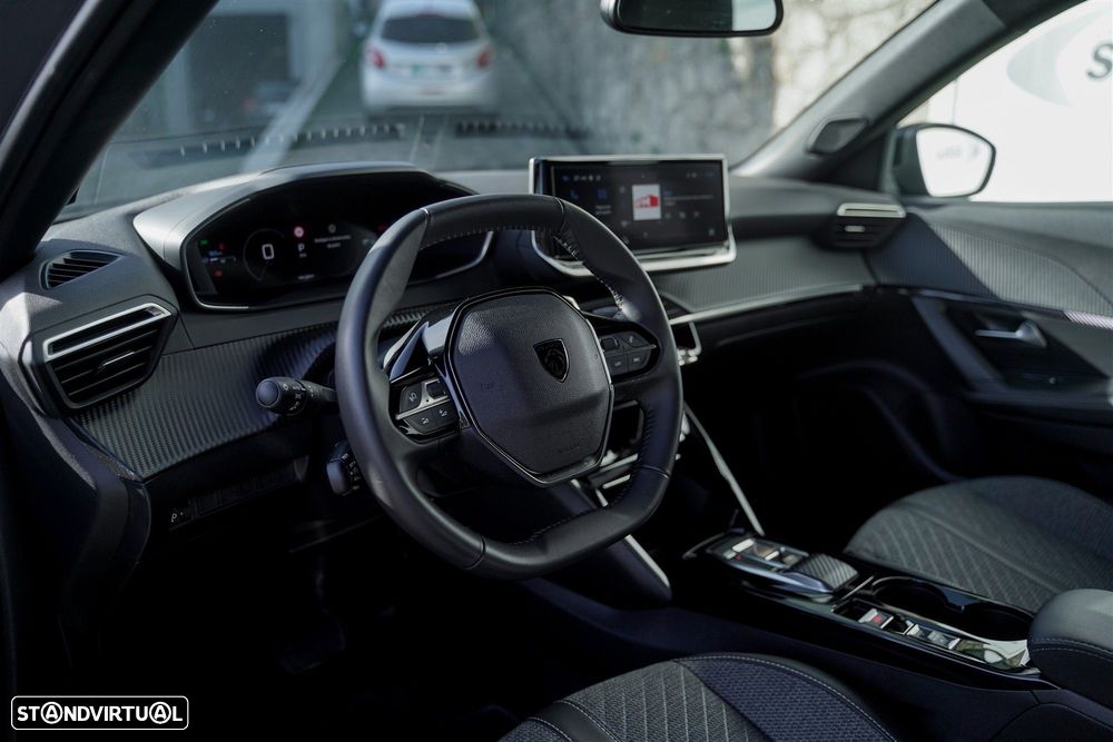 Peugeot 2008 1.2 Hybrid Allure e-DCS6 - 34