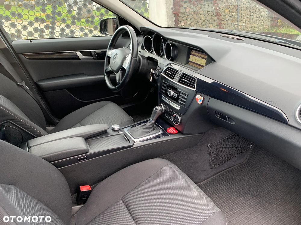 Mercedes-Benz Klasa C - 24