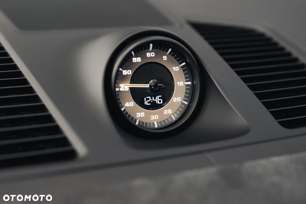Porsche Cayenne Turbo GT - 32