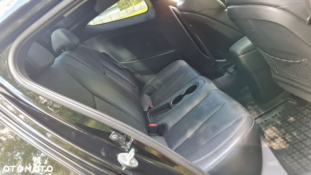 Hyundai Veloster 1.6 Turbo Premium - 9