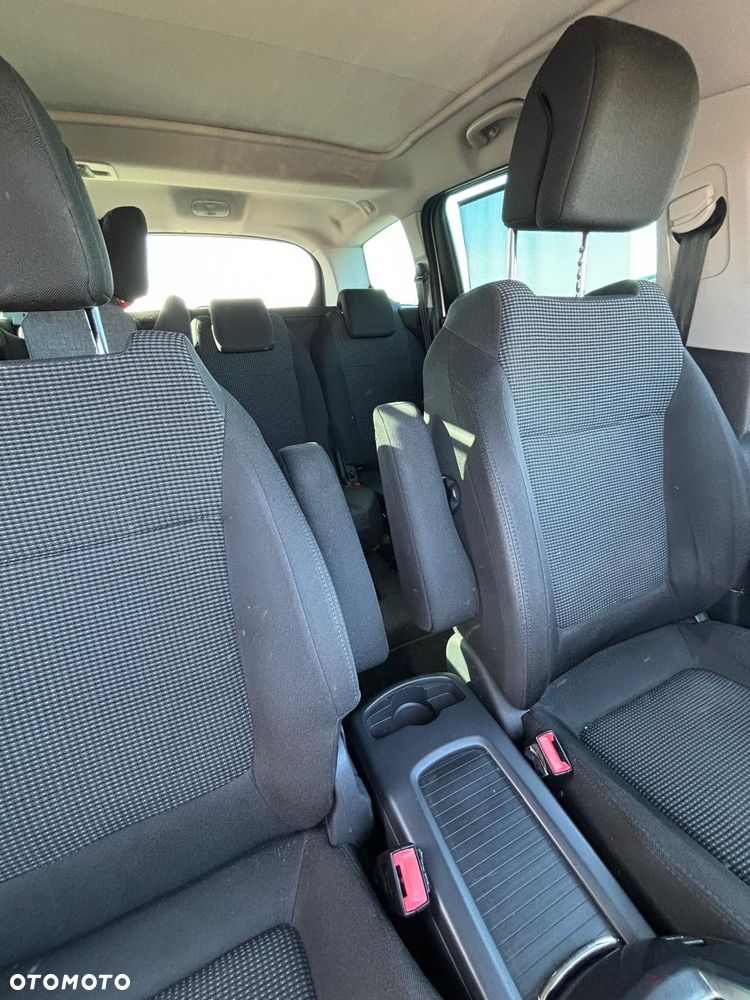 Peugeot 5008 1.6 HDi Premium - 10