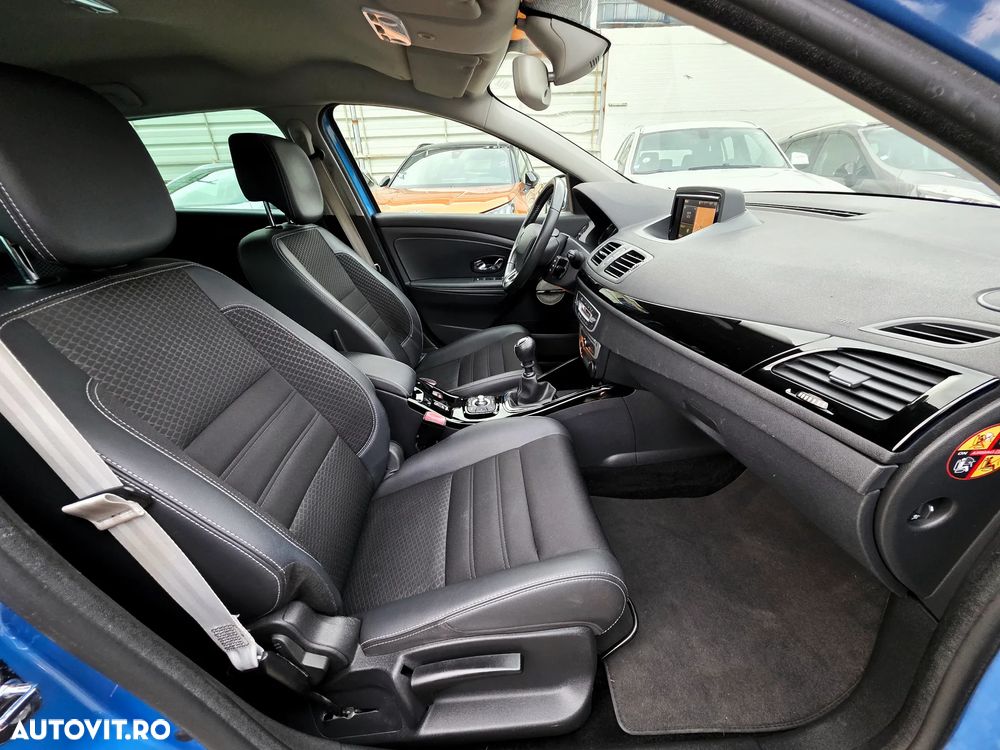 Renault Megane ENERGY dCi 130 BOSE EDITION - 14