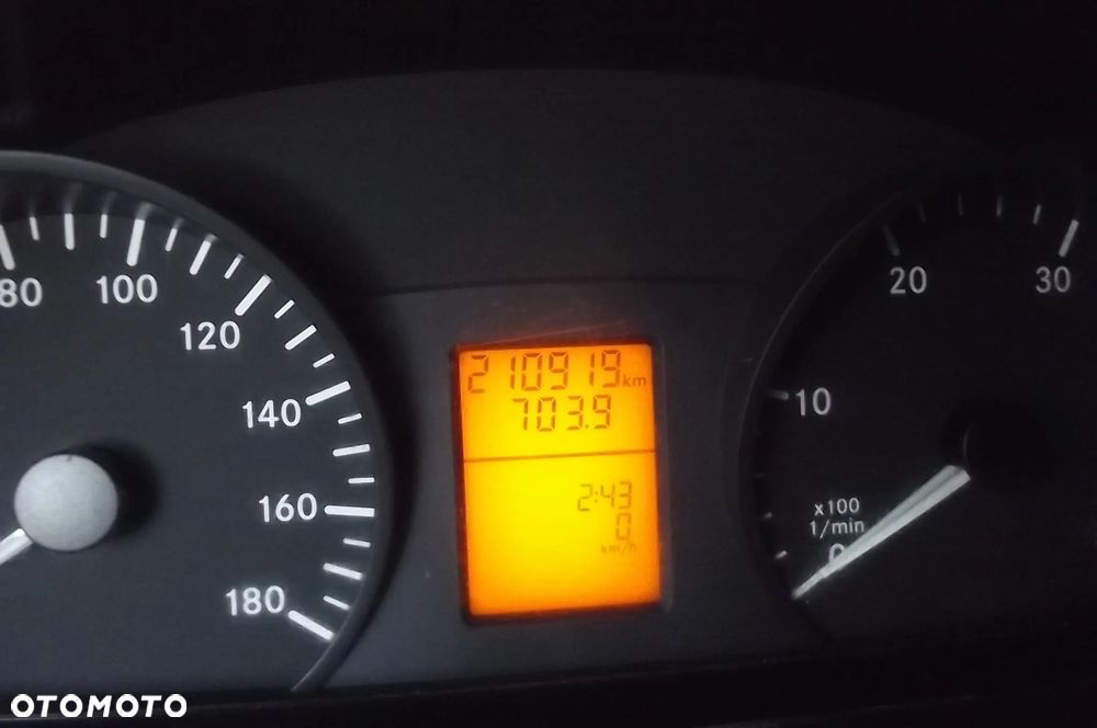 Mercedes-Benz SPRINTER - 5