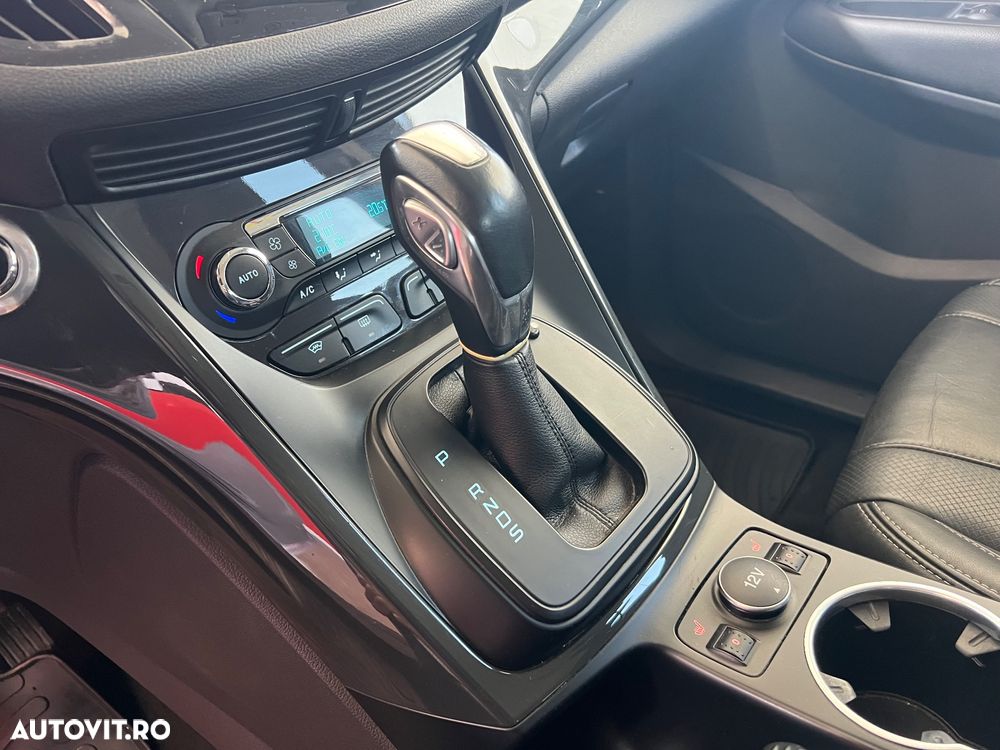 Ford Kuga 2.0 TDCi 4WD Powershift Titanium - 11