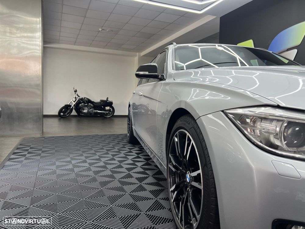 BMW 320 d Touring Pack M - 6