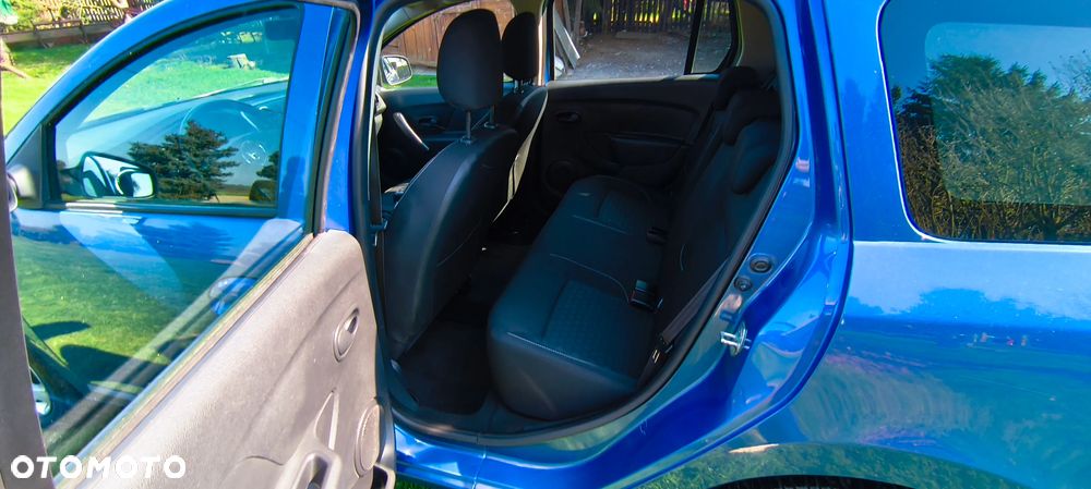 Dacia Logan 1.2 16V 75 Ambiance - 11