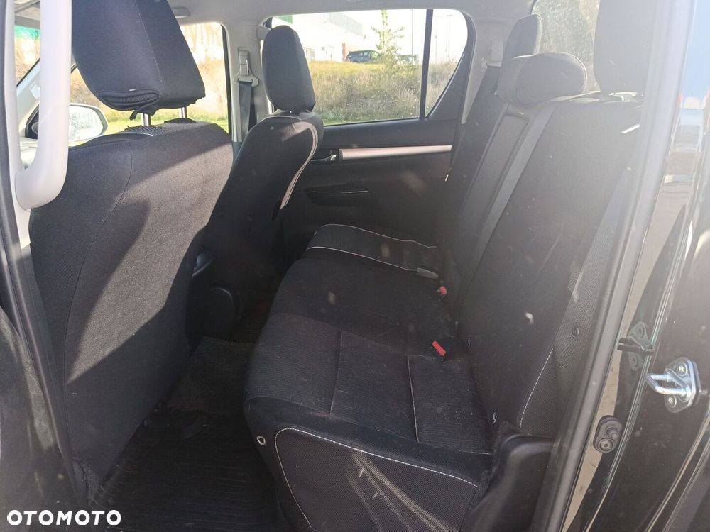 Toyota Hilux - 14