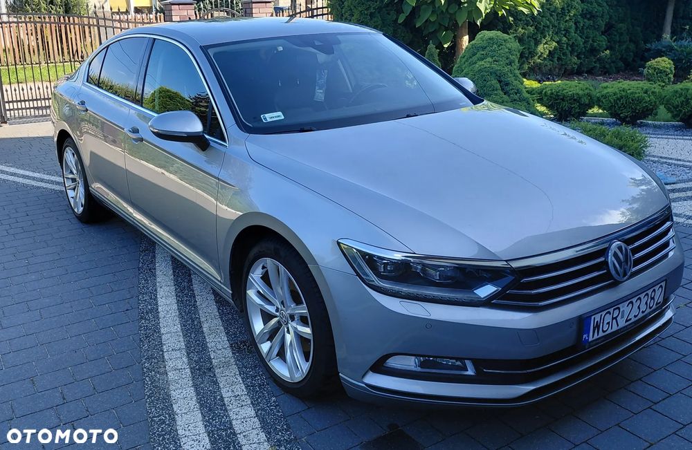 Volkswagen Passat 2.0 TDI (BlueMotion Technology) DSG Comfortline - 1