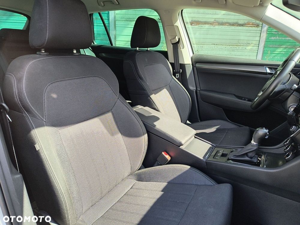 Skoda Superb 2.0 TDI SCR Style DSG - 15