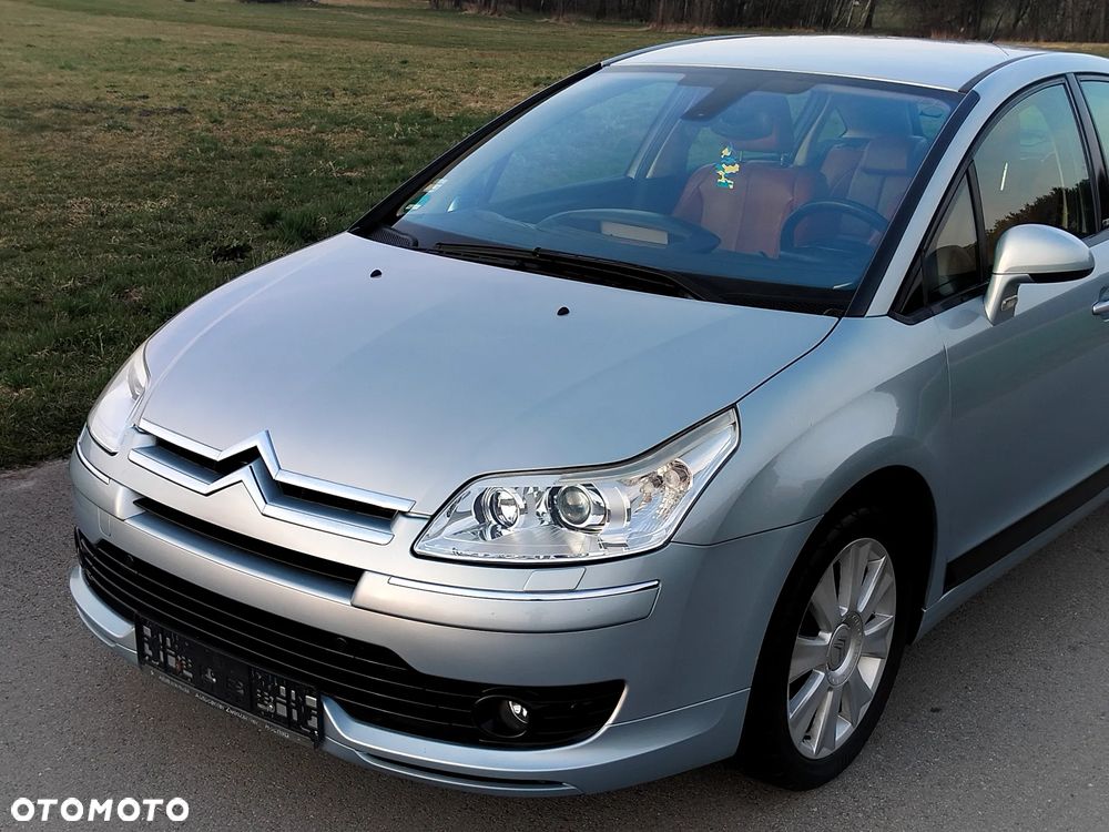Citroën C4 1.6 16V Exclusive - 2