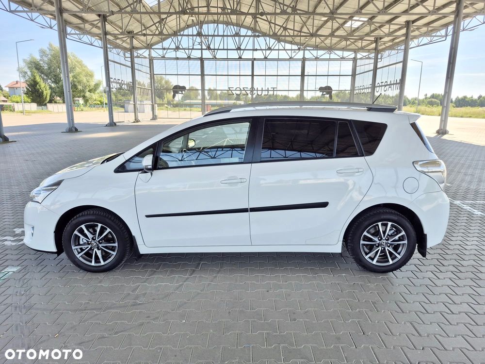 Toyota Verso 1.8 Prestige 7os - 5