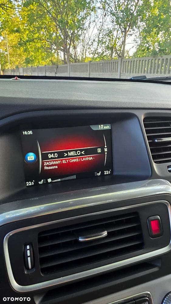 Volvo S60 T5 Drive-E Dynamic Edition (Momentum) - 25