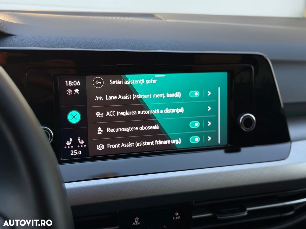 Volkswagen Golf 1.5 eTSI ACT DSG MHEV Life - 34