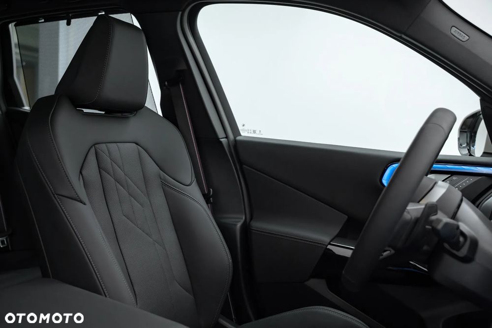 BMW X3 xDrive20d mHEV - 24