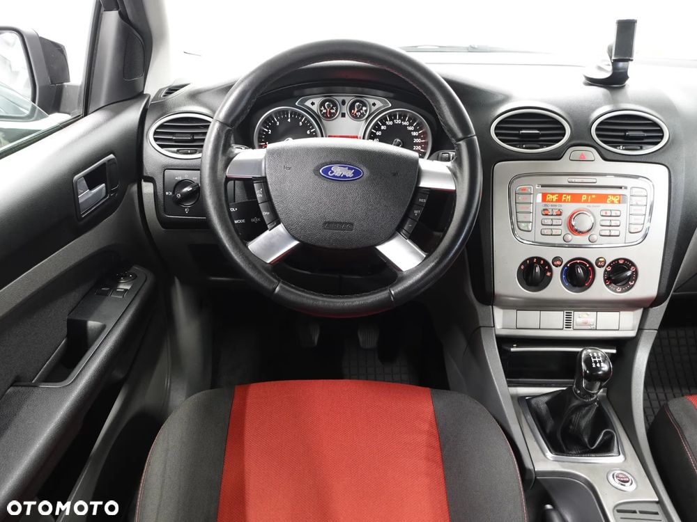 Ford Focus - 29