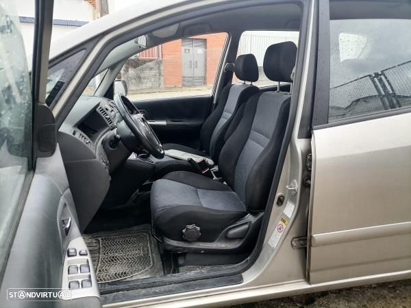 Para Peças Toyota Corolla Verso (_E12_) - 6