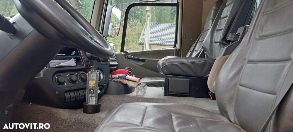 DAF CF240 - 19