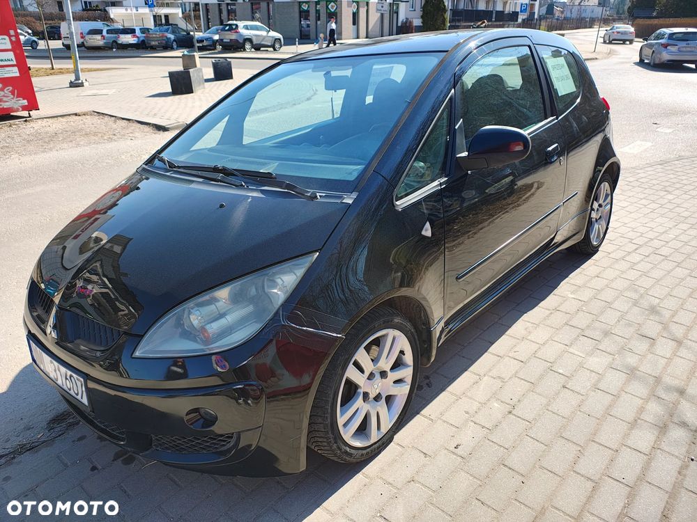 Mitsubishi Colt - 1