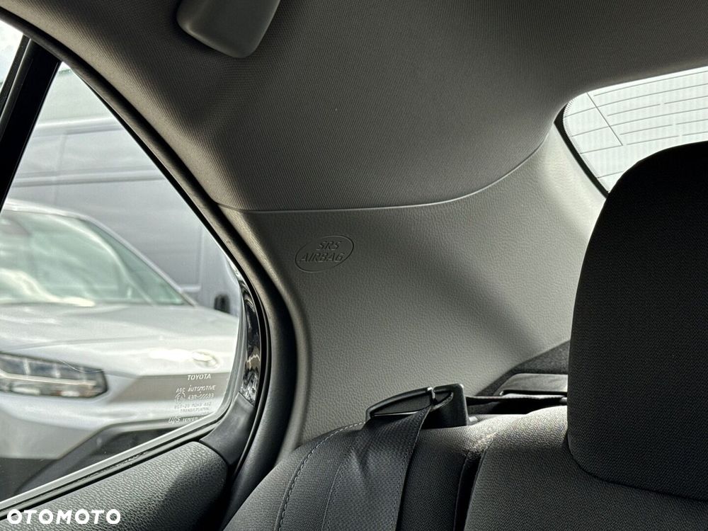 Toyota Camry 2.5 Hybrid Comfort CVT - 25