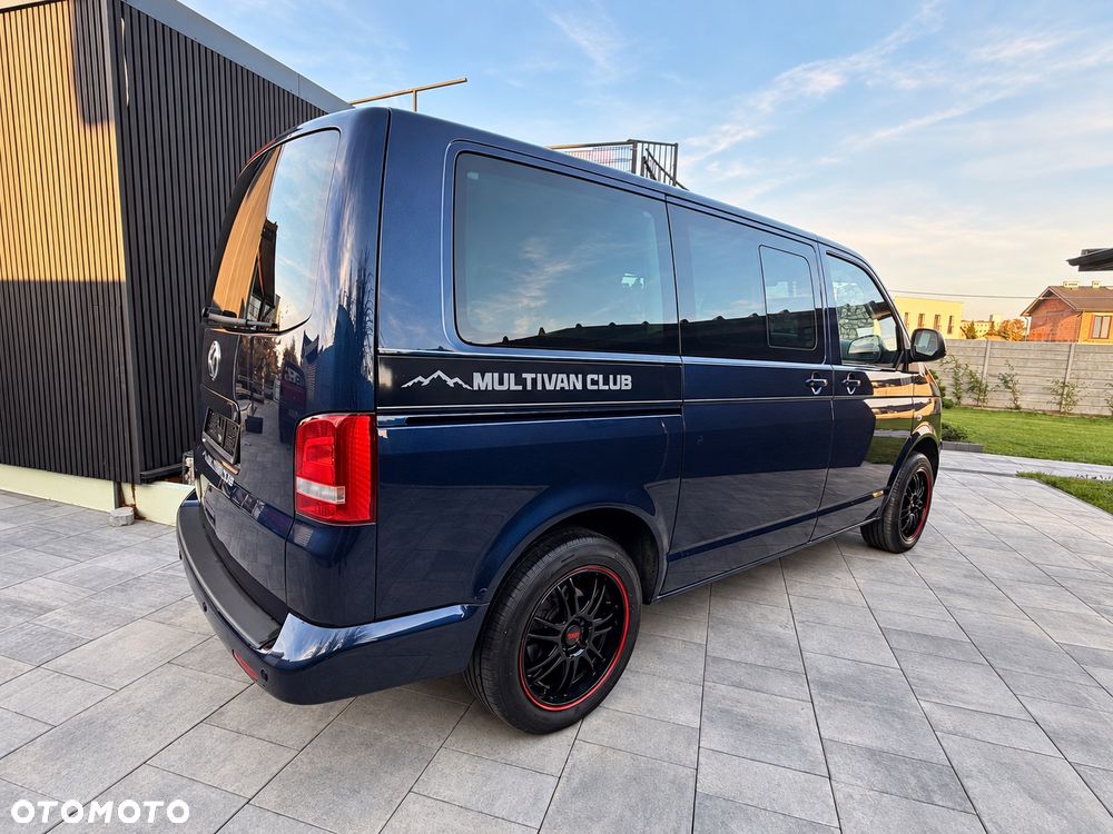 Volkswagen Multivan - 2