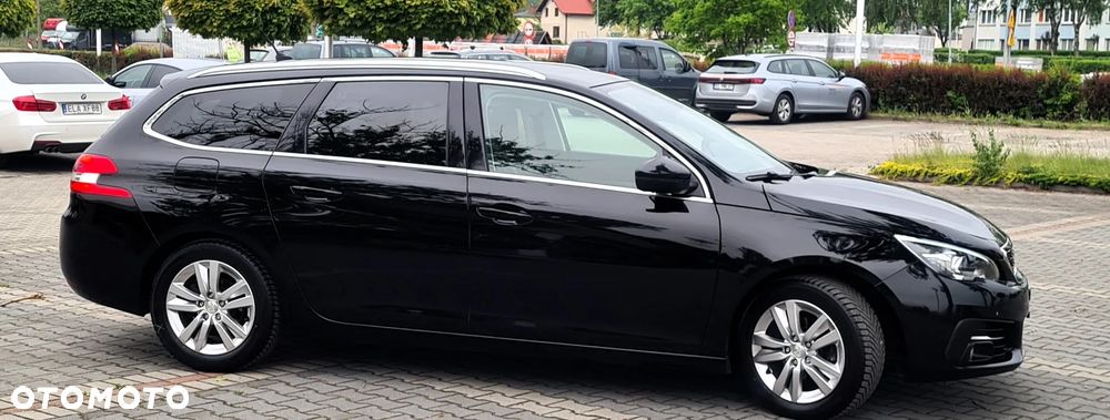 Peugeot 308 BlueHDi 130 Stop & Start Allure Business-Paket - 14