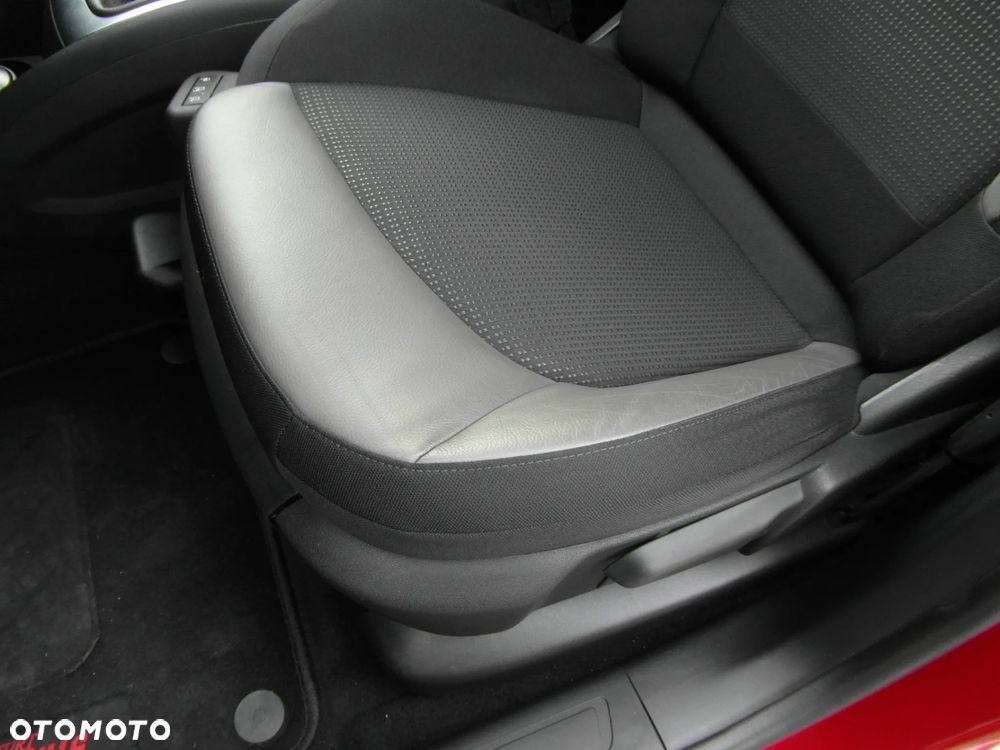 Citroën C4 Picasso 1.6 e-HDi Intensive - 17