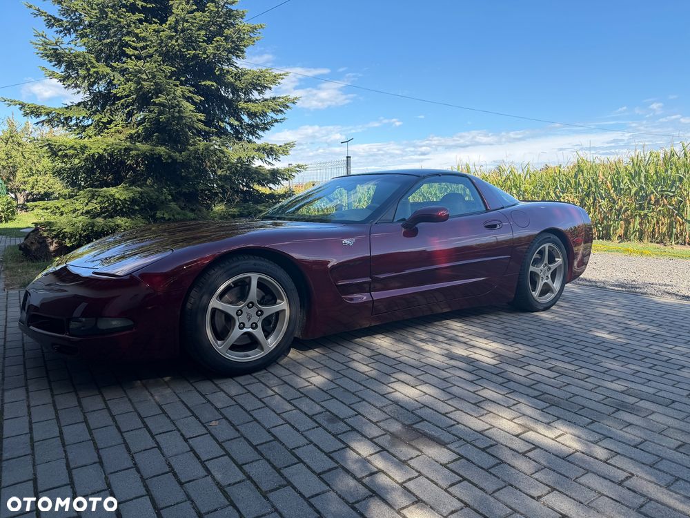Chevrolet Corvette - 1