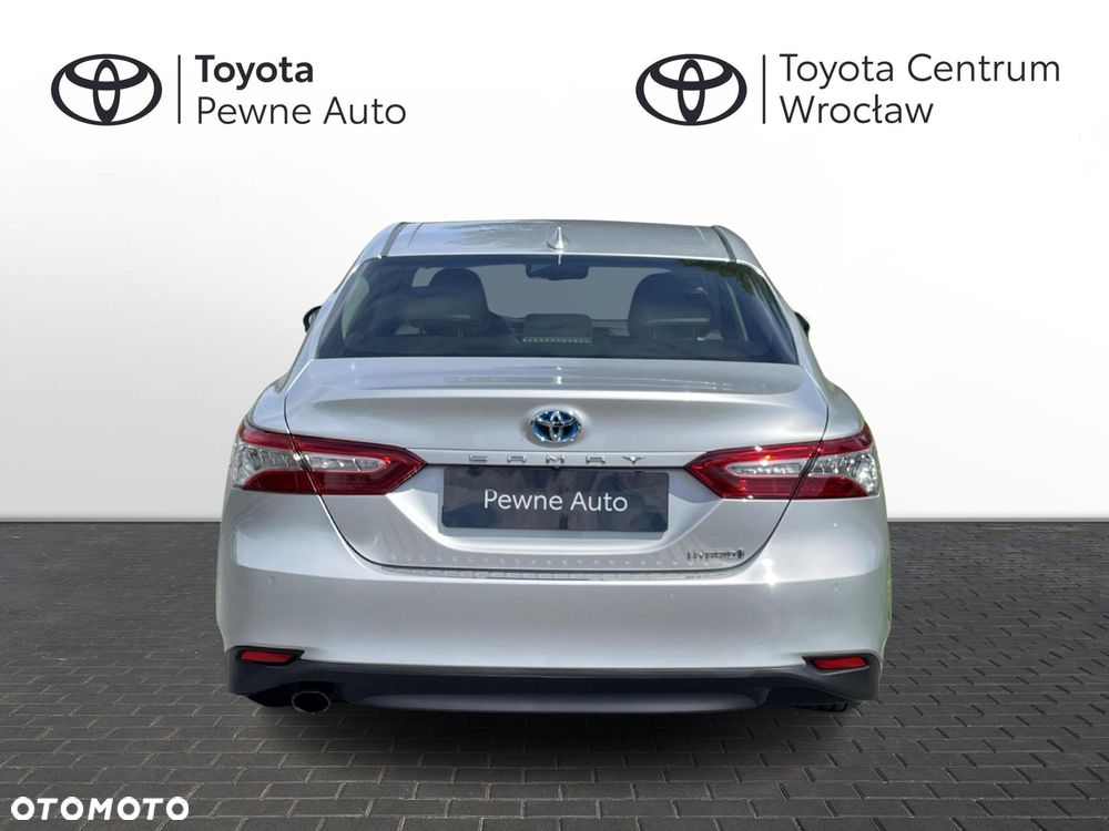 Toyota Camry 2.5 Hybrid Executive CVT - 4