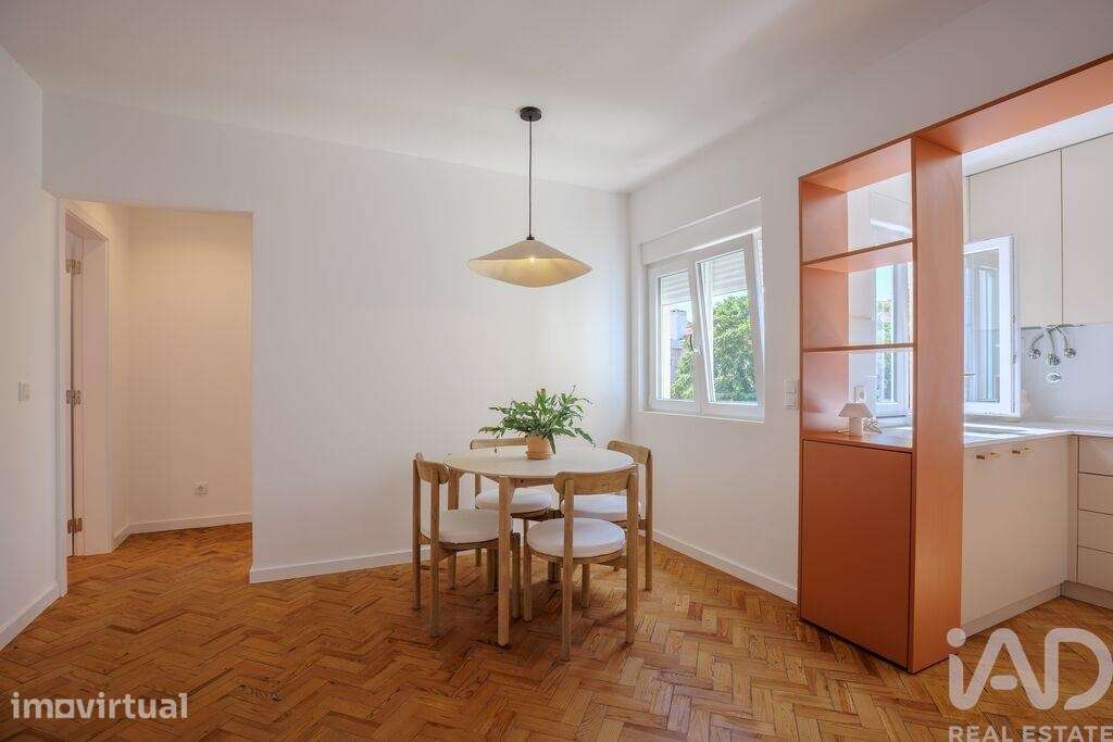 Apartamento T1 em Campo de Ourique de 45 m2 - Grande imagem: 2/32